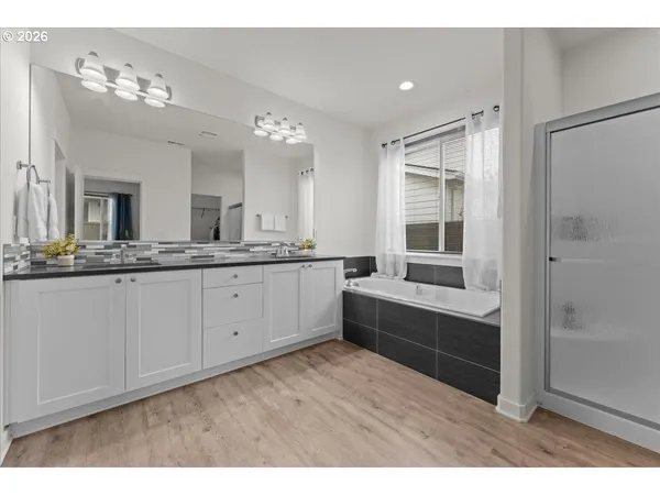 $569,900 | 1320 North Broadway Street, Estacada, OR 97023