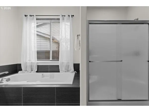 $569,900 | 1320 North Broadway Street, Estacada, OR 97023