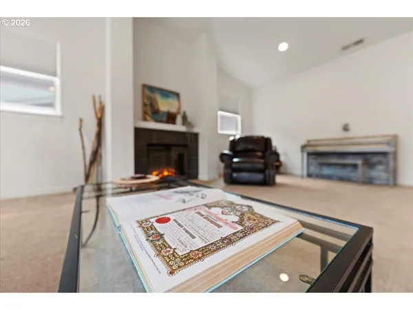 $569,900 | 1320 North Broadway Street, Estacada, OR 97023