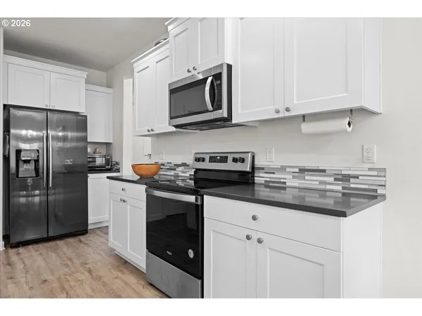 $569,900 | 1320 North Broadway Street, Estacada, OR 97023