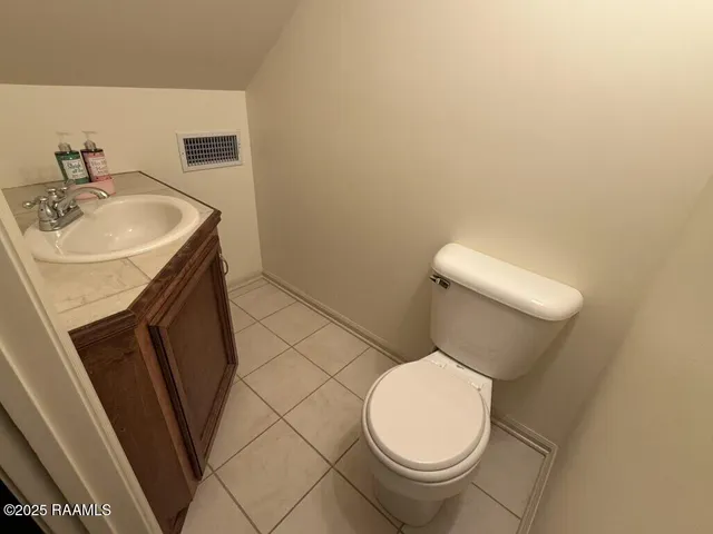 $490,000 | 5105 La Premiere Drive, Maurice, LA 70555