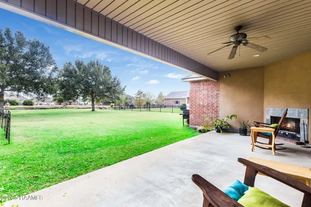 $490,000 | 5105 La Premiere Drive, Maurice, LA 70555