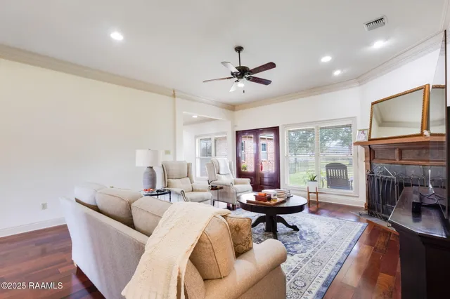 $490,000 | 5105 La Premiere Drive, Maurice, LA 70555