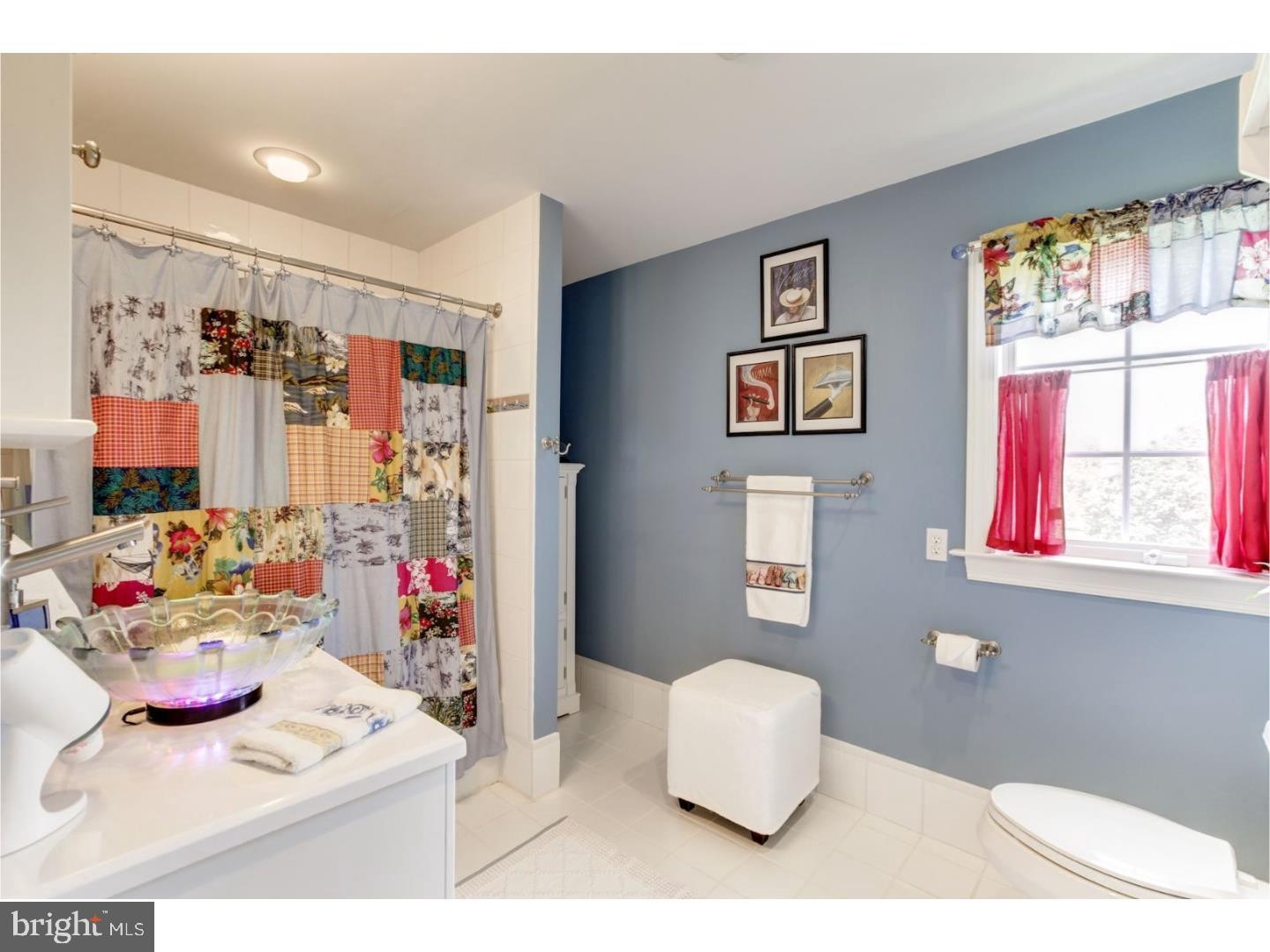 3135 Hollow Road Malvern, PA 19355 - Photo 23 of 25 Bathroom