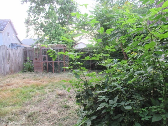 1625 Navarre Road Southwest Canton, OH 44706 - Photo 7 of 20 Back Yard