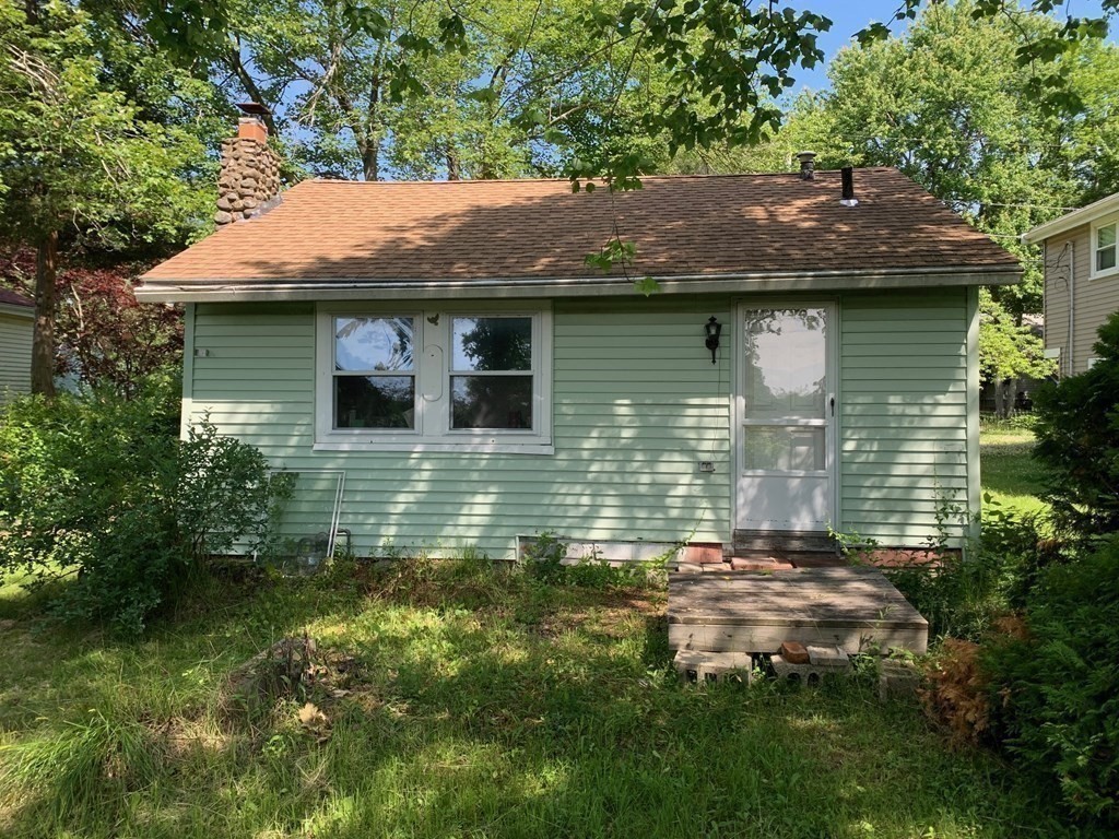 65 East Shore Road Holbrook, MA 02343 - Photo 8 of 11 Gallery Image 8