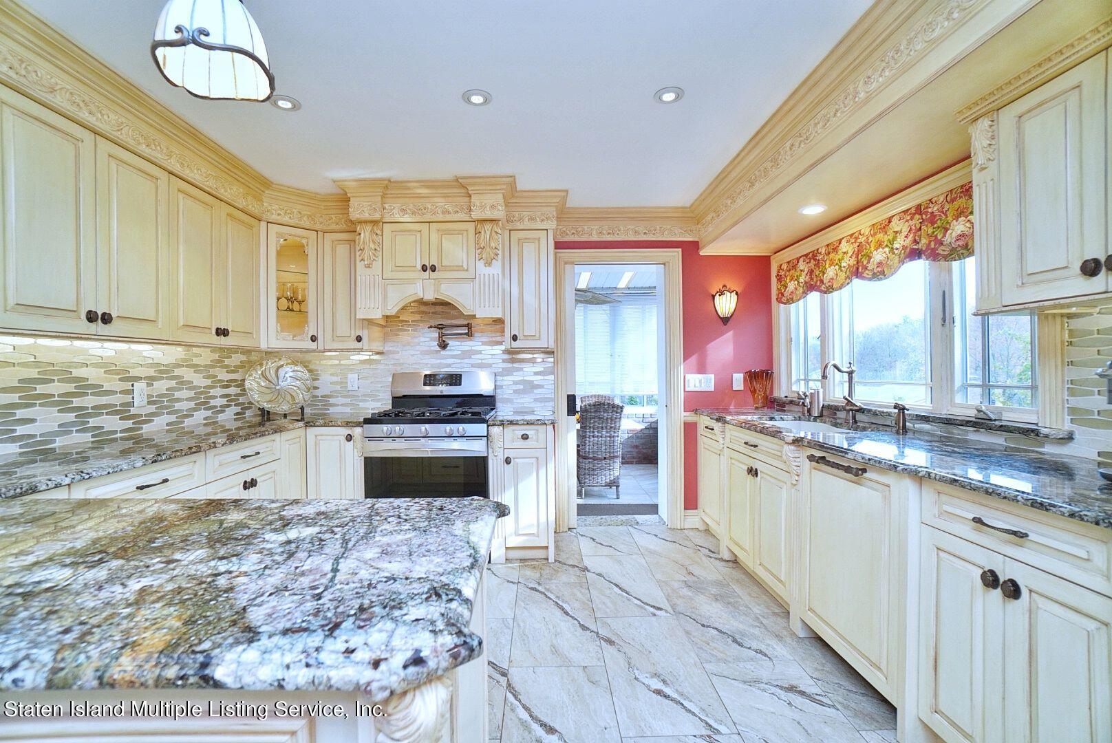 492 St George Road Staten Island, NY 10306 - Photo 19 of 59 IMG_9045