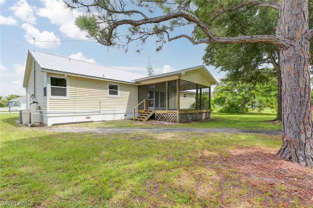 18210 Linden Road Fort Myers, FL 33967 - Photo 22 of 25 Gallery Image 22