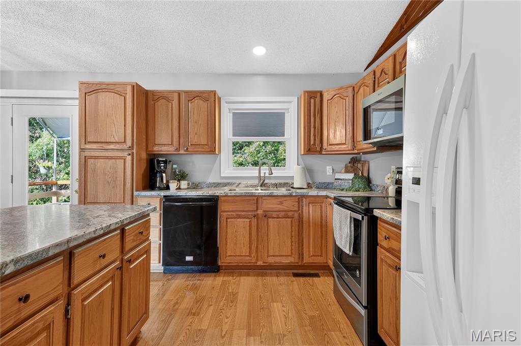 519 Grandview Road St. Clair, MO 63077 - Photo 11 of 48 Gallery Image 11