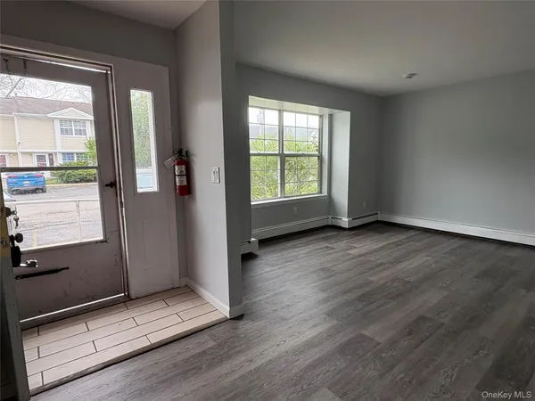 $2,000 | 32 Palmer Avenue, Unit 5, Middletown, NY 10940
