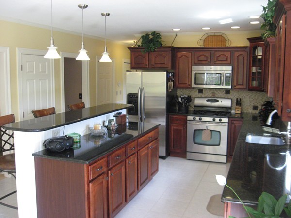 344 Ware Road Belchertown, MA 01007 - Photo 3 of 30 Gallery Image 3