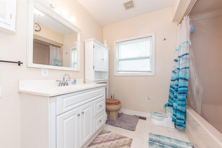 8317 Clear Lake Road Grass Lake, MI 49240 - Photo 15 of 31 e_19