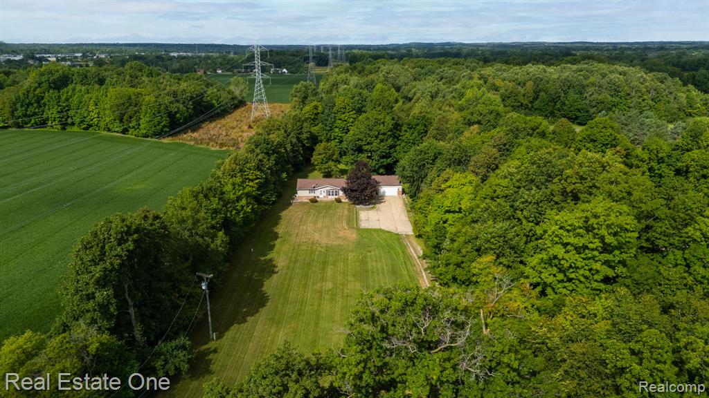 72021 Romeo Plank Road Armada, MI 48005 - Photo 3 of 46