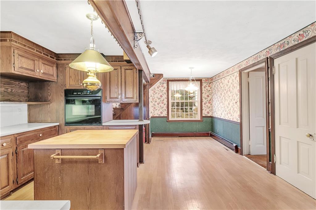 143 Wolfe Run Road Cranberry Township, PA 16066 - Photo 5 of 25 Gallery Image 5