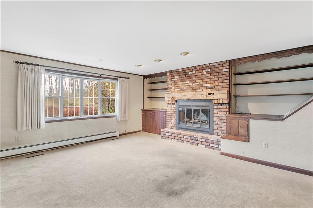 143 Wolfe Run Road Cranberry Township, PA 16066 - Photo 8 of 25 Gallery Image 8