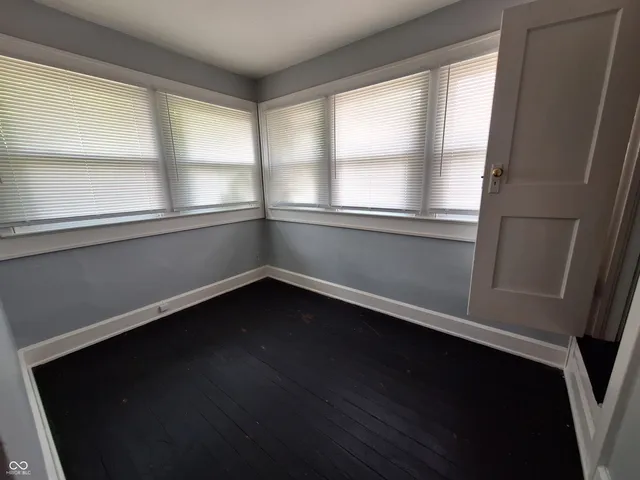 $1,695 | 319 West 40th Street, Indianapolis, IN 46208