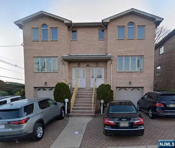 $5,000 | 107 East Harwood Terrace, Unit B, Palisades Park, NJ 07650