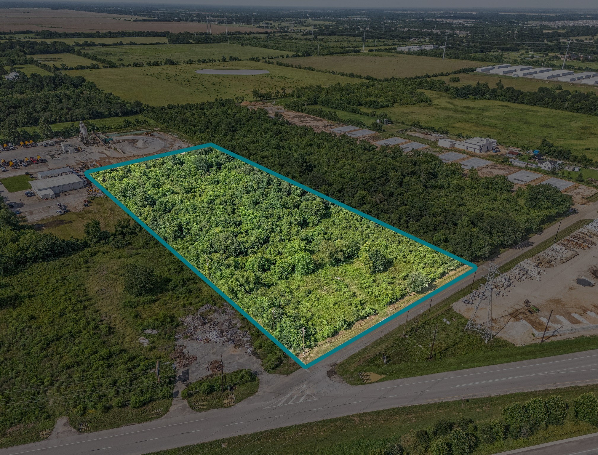 25604 Zube Road Hockley, TX 77447 - Photo 7 of 7 a view of a back yard