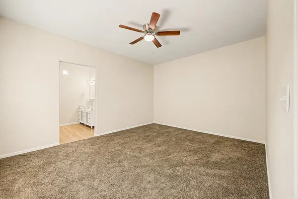 $2,500 | 3221 North 37th Street, Unit 10, Phoenix, AZ 85018