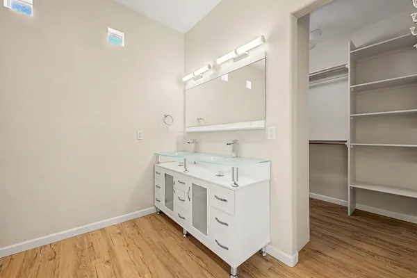 $2,500 | 3221 North 37th Street, Unit 10, Phoenix, AZ 85018