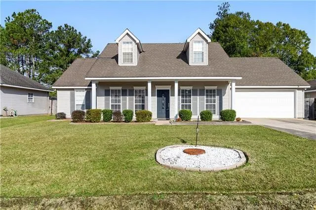 $2,000 | 300 Ryan Avenue, Abita Springs, LA 70420