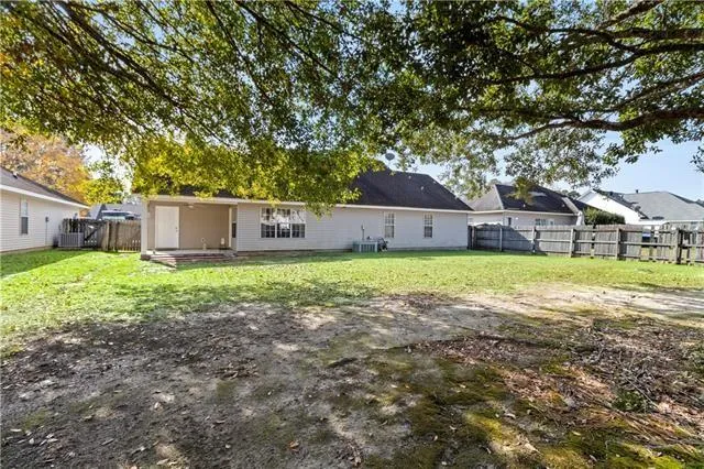 $2,000 | 300 Ryan Avenue, Abita Springs, LA 70420