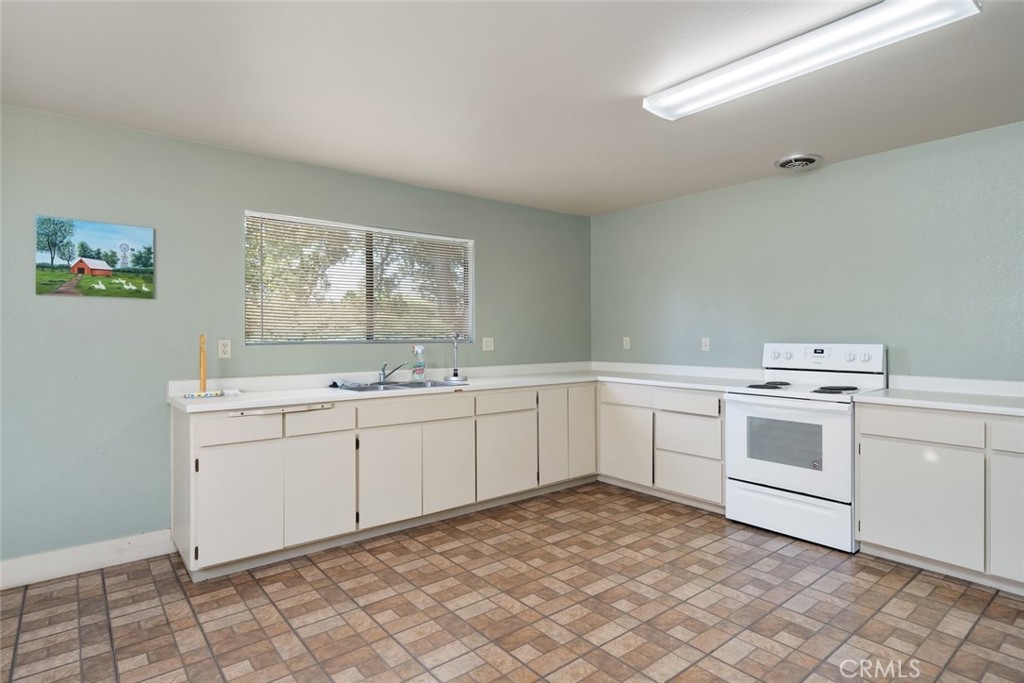 1220 Bennett Way, Unit 83 Templeton, CA 93465 - Photo 37 of 39