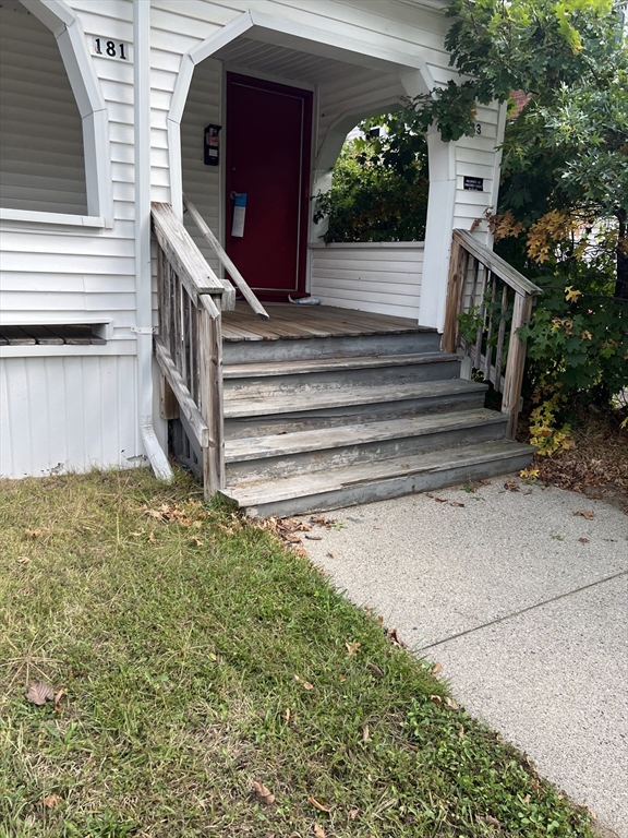 183 Middlesex Street Springfield, MA 01109 - Photo 5 of 41 Gallery Image 5
