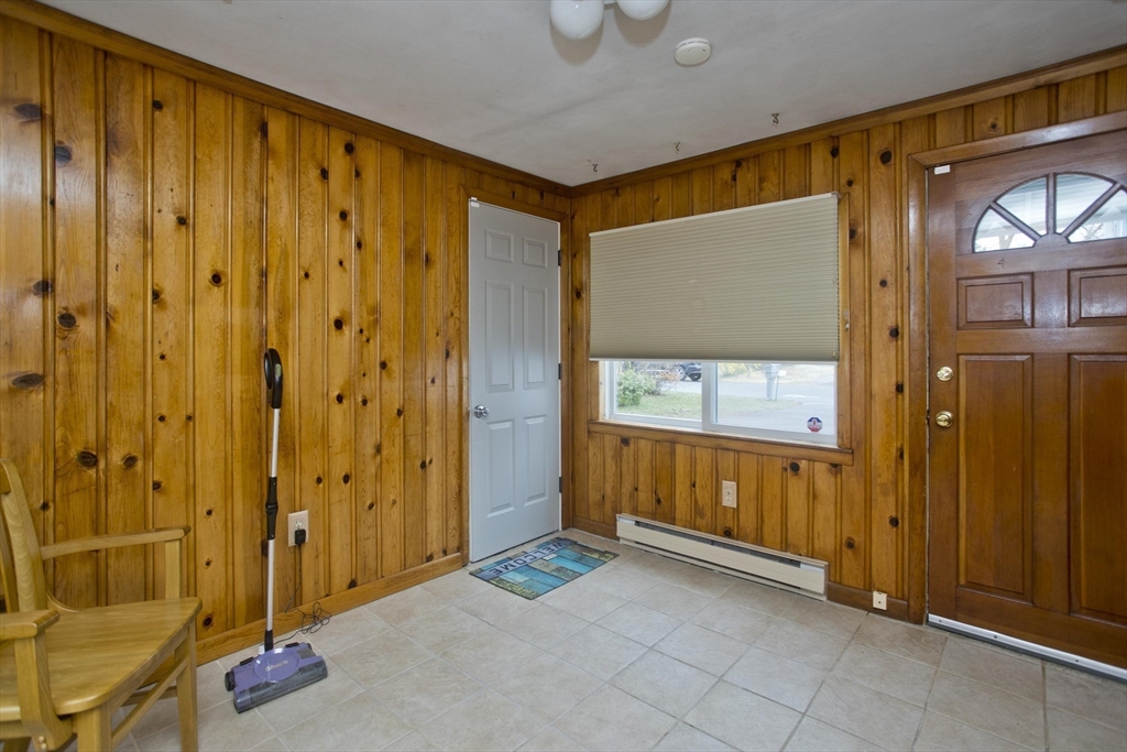 14 Tumbleweed Road Springfield, MA 01109 - Photo 8 of 28 a view of front door with entryway