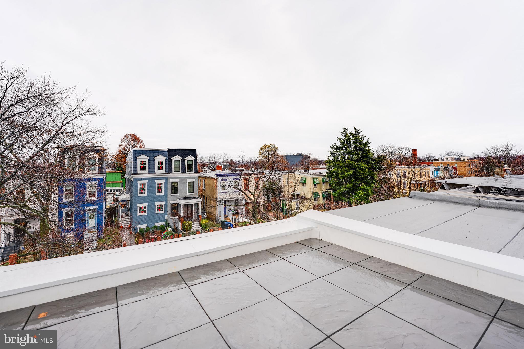 329 16th Street Southeast Washington, DC 20003 - Photo 30 of 39 a view of city from balcony