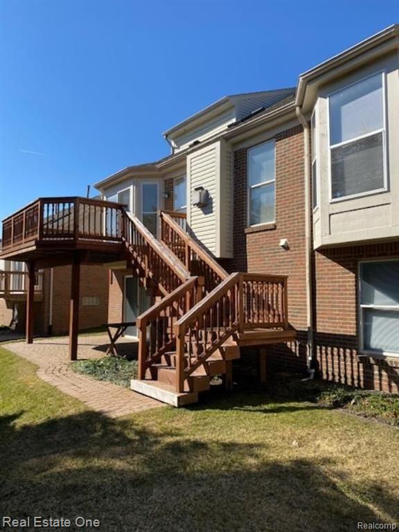974 Churchill Circle Rochester, MI 48307 - Photo 2 of 2