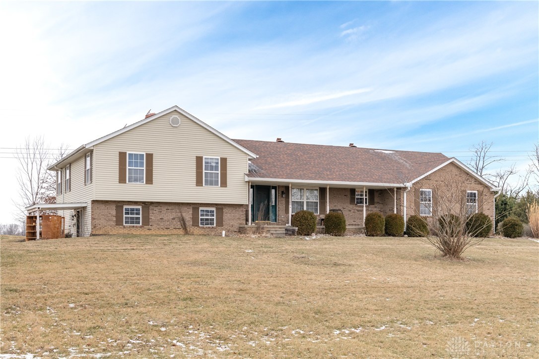 929 North Tecumseh Road Springfield, OH 45504 - Photo 3 of 57 Gallery Image 3