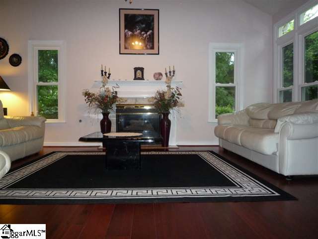 505 Yorktown Road Moore, SC 29369 - Photo 3 of 25 Gallery Image 3