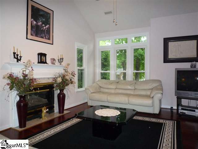 505 Yorktown Road Moore, SC 29369 - Photo 5 of 25 Gallery Image 5