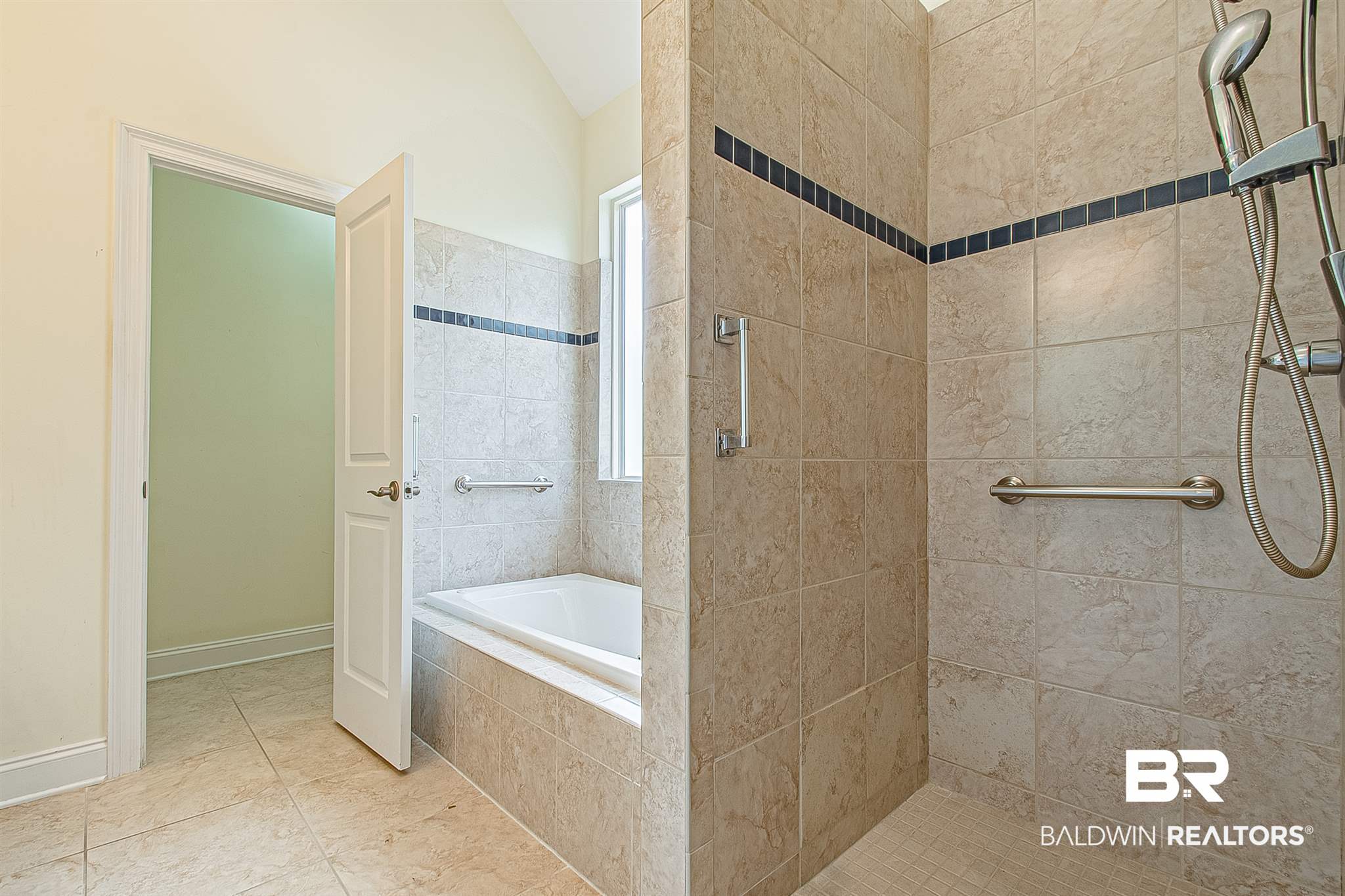 19970 Bunker Loop Fairhope, AL 36532 - Photo 18 of 32