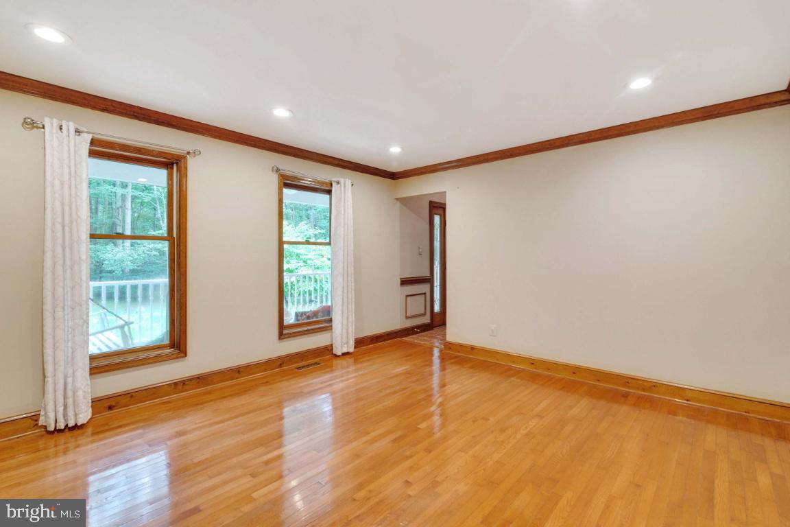 13613 Bethel Road Manassas, VA 20112 - Photo 21 of 66 Lots of natural light into living room