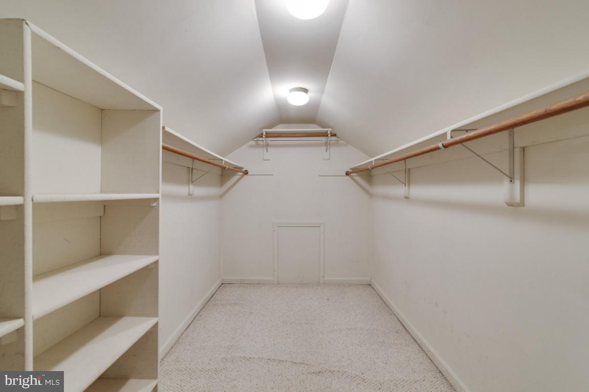 13613 Bethel Road Manassas, VA 20112 - Photo 45 of 66 Walk-in closet