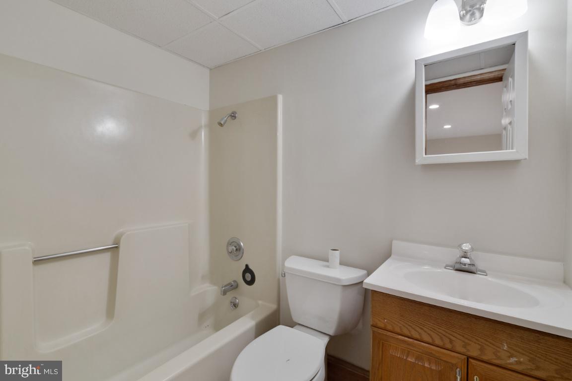 13613 Bethel Road Manassas, VA 20112 - Photo 59 of 66 Full bath downstairs