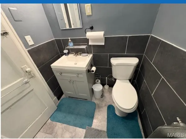 $209,900 | 8607 Jennings Station Road, Jennings, MO 63136