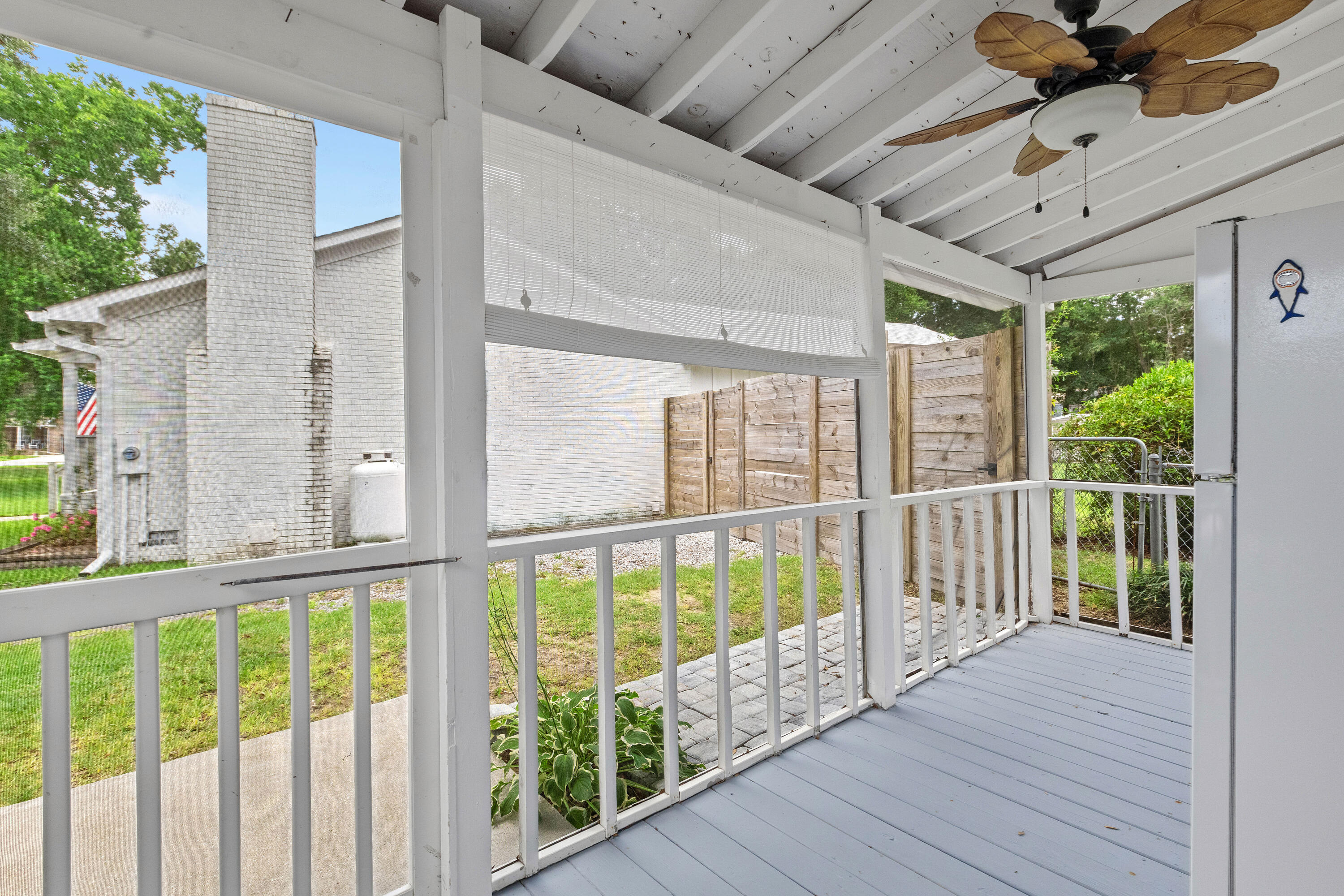 1126 Pleasant Pines Street Mount Pleasant, SC 29464 - Photo 18 of 43 1126Pleasantpines-CasaVerdeMediaLLC57