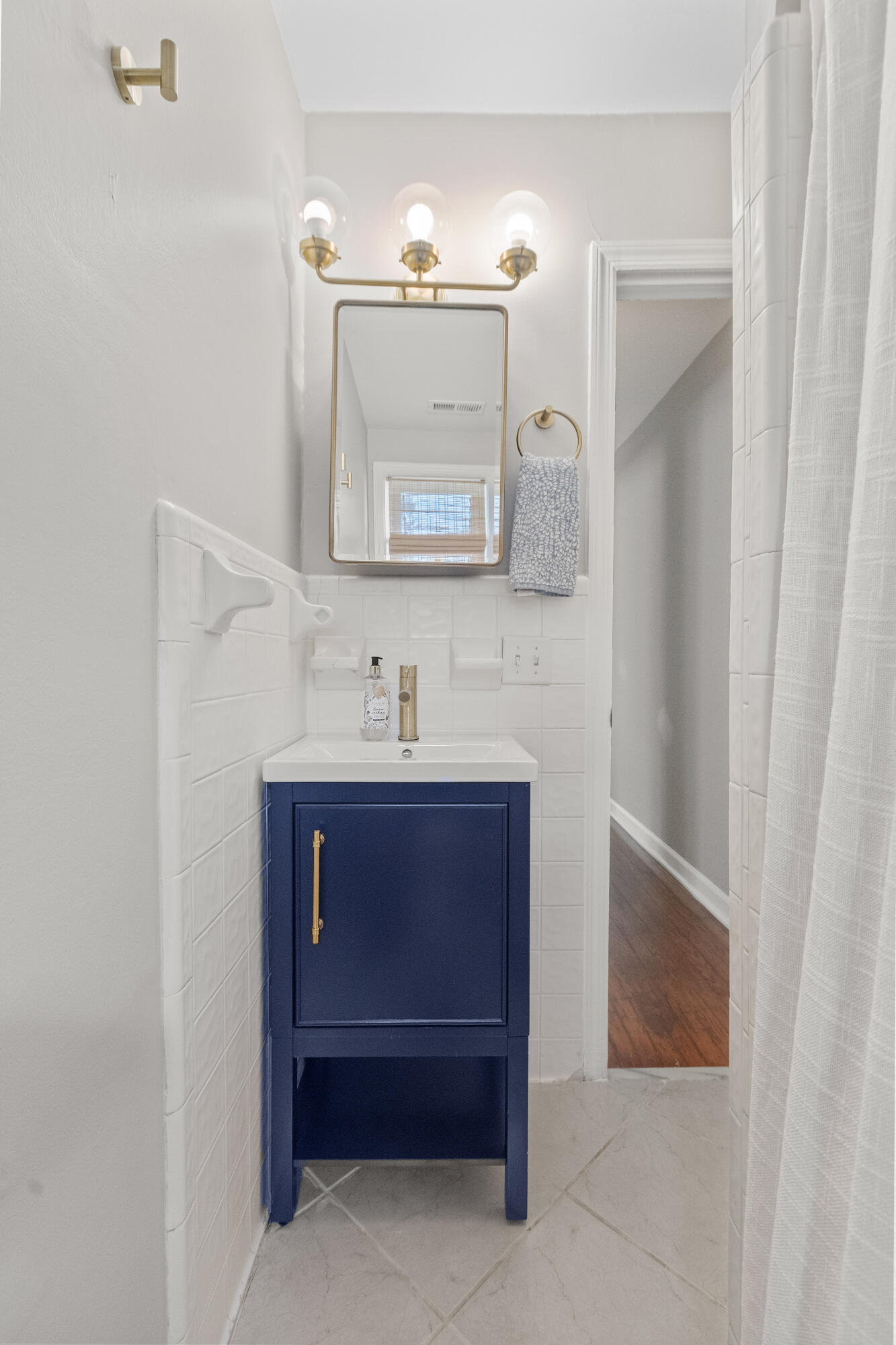 1126 Pleasant Pines Street Mount Pleasant, SC 29464 - Photo 35 of 43 1126Pleasantpines-CasaVerdeMediaLLC52