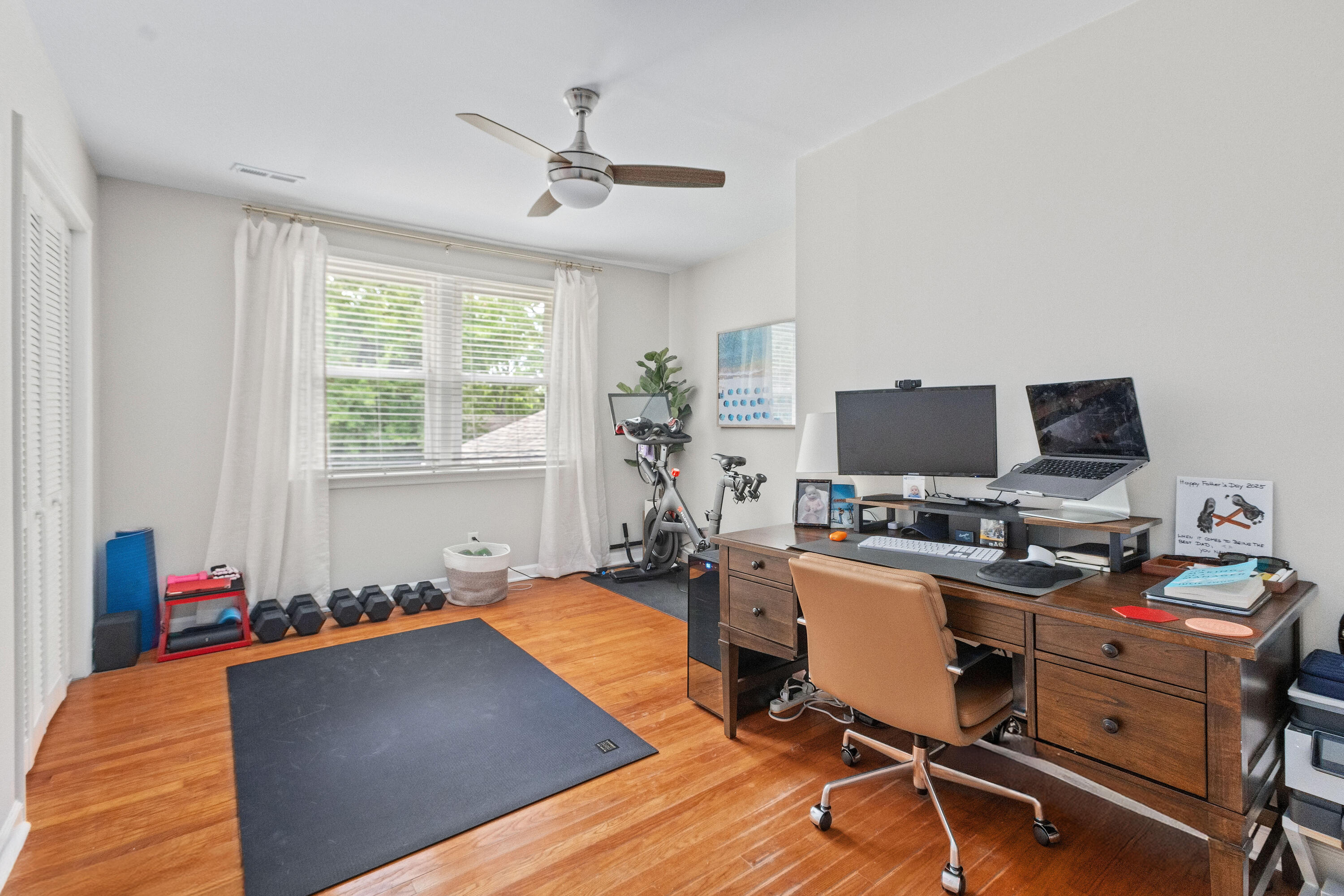 1126 Pleasant Pines Street Mount Pleasant, SC 29464 - Photo 37 of 43 1126Pleasantpines-CasaVerdeMediaLLC47