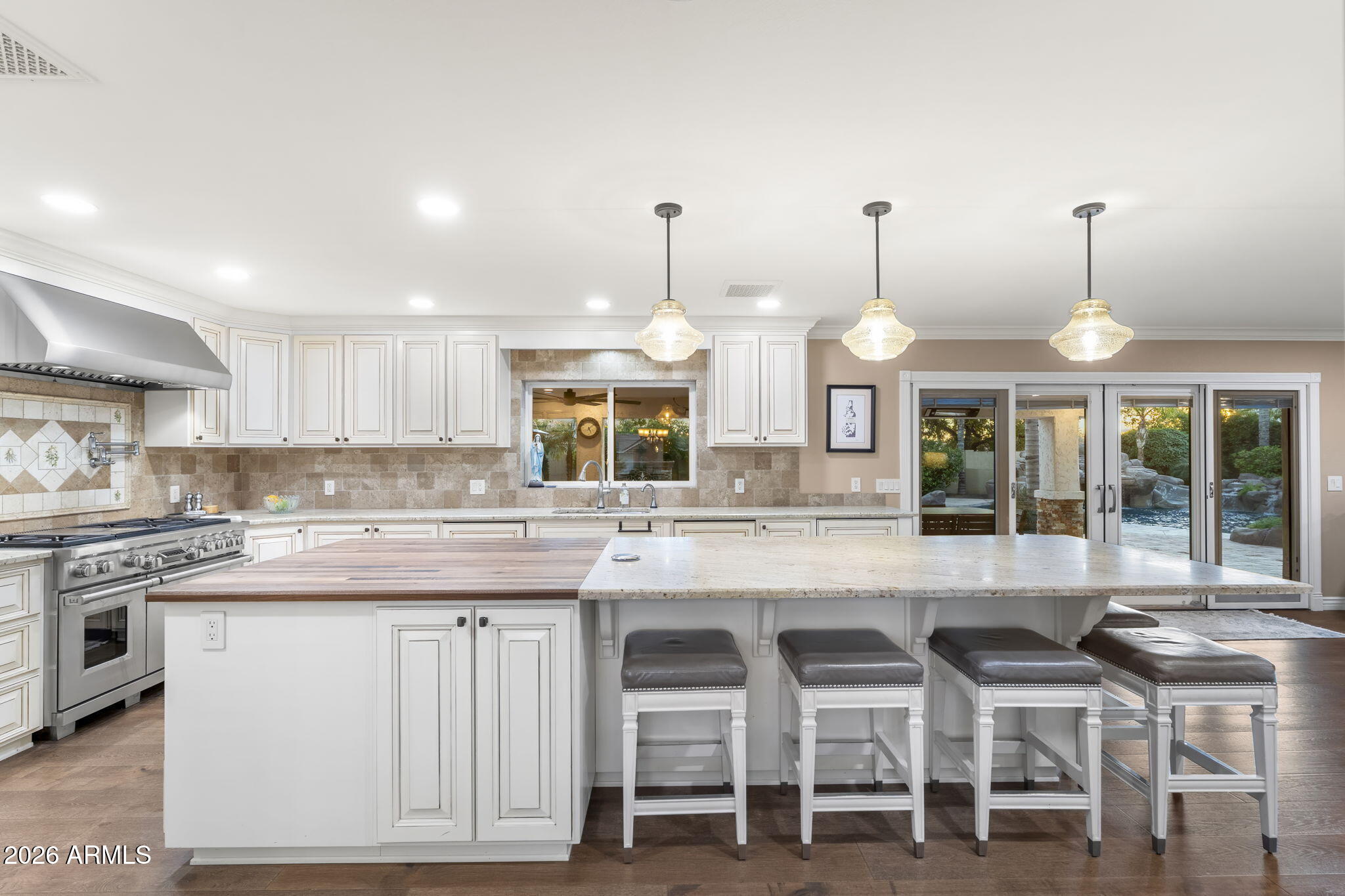 4945 East Cheery Lynn Road Phoenix, AZ 85018 - Photo 6 of 41 Kitchen 2