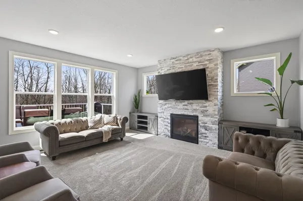 $824,999 | 13100 Granstrom Circle, Dayton, MN 55327