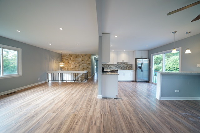 29W222 Wagner Road Naperville, IL 60564 - Photo 2 of 40