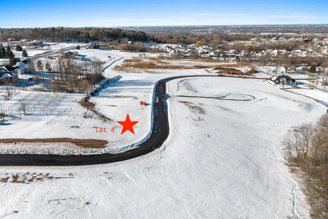 $144,900 | 4166 Half Crown Run, Unit 4, De Pere, WI 54115