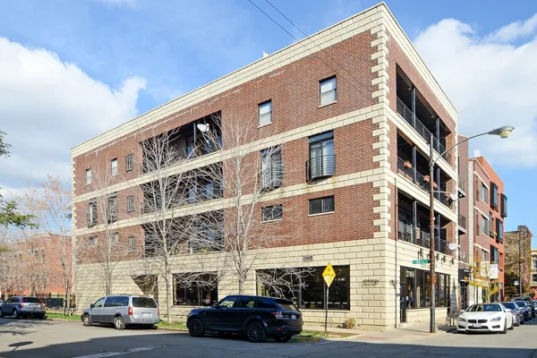 $3,500 | 1611 North Bell Avenue, Unit 7, Chicago, IL 60647