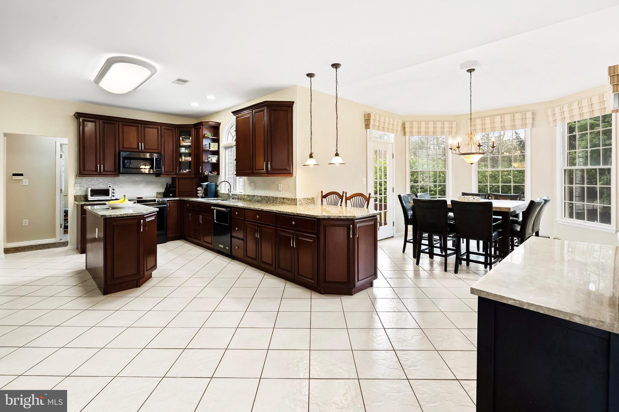 70 Savannah Road Jackson, NJ 08527 - Photo 11 of 51 Gallery Image 11