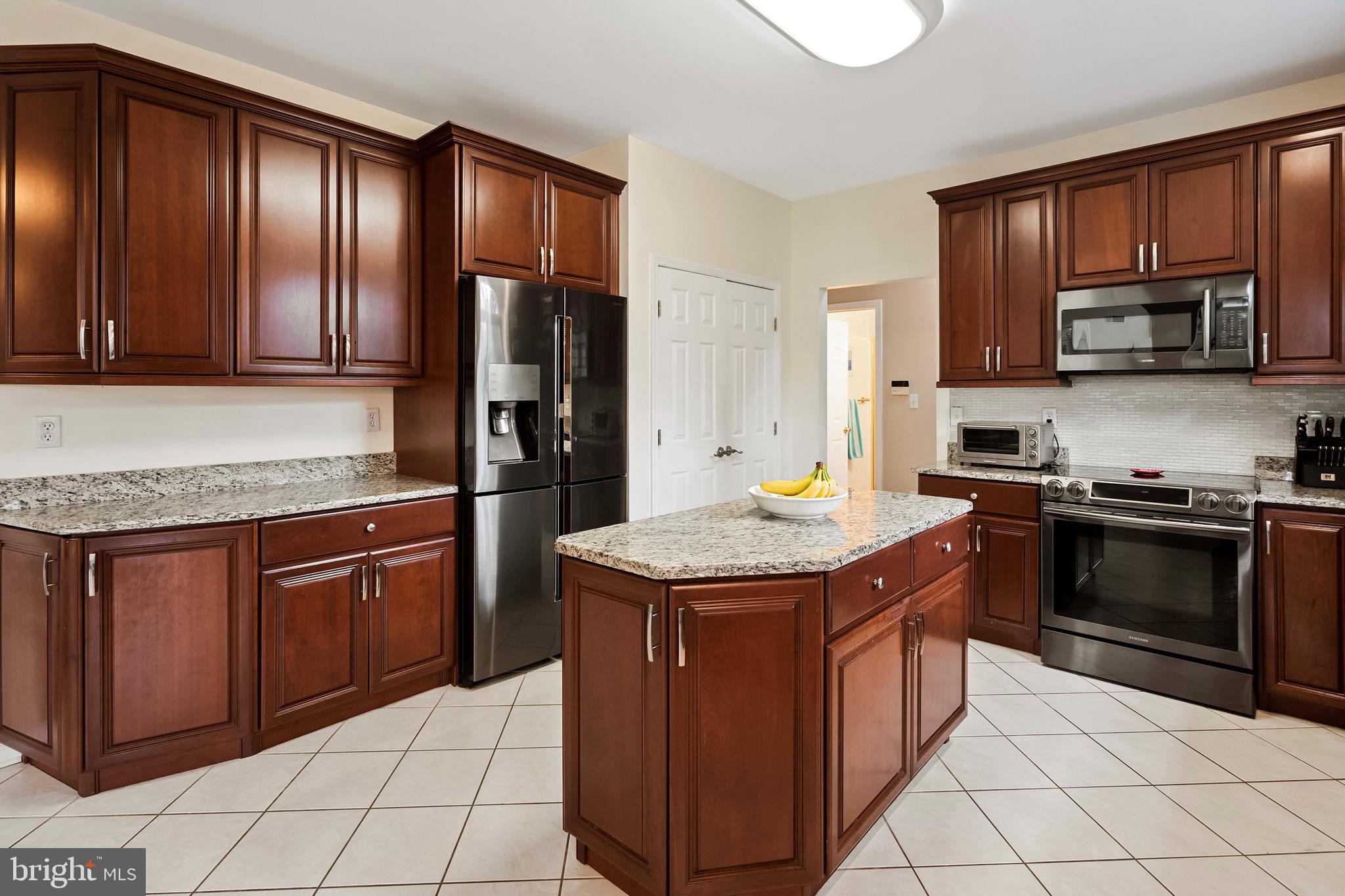 70 Savannah Road Jackson, NJ 08527 - Photo 13 of 51 Gallery Image 13