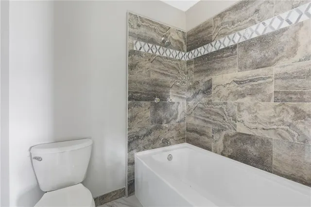 $305,000 | 1416 Southwest 3rd Street, Lee's Summit, MO 64081